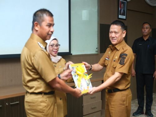 Tokoh Masyarakat Kampar Nilai Sikap Hambali Tidak Konsisten: 'Bakato Mangguluong Lidah, Bajalan Malintang Tapak'