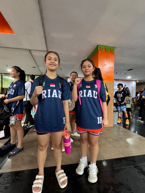 Dua Putri Kebanggaan Pelalawan, Hafsah dan Zhafirah, Wakili Riau di Ajang POPNAS Cabang Basket Putri di Jakarta