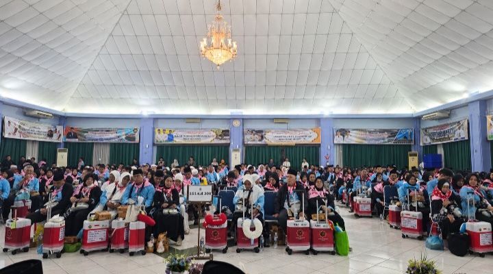 Terjadi Kendala Teknis Pesawat, 438 Jemaah Haji Asal Riau Tertunda Berangkat ke Madinah
